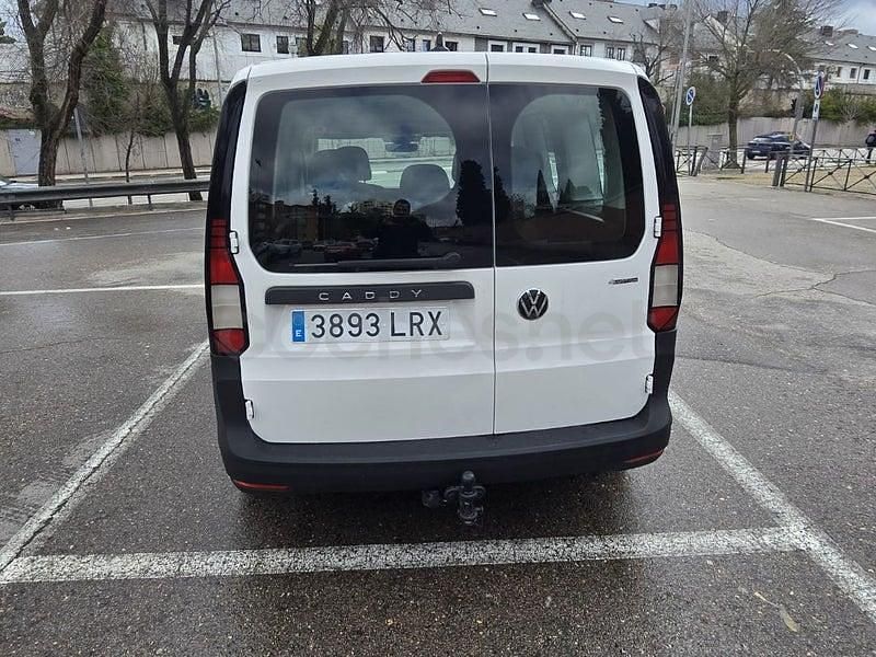 Usado VW Caddy 122 CV (89 kW) 2021 Blanco Monovolumen
