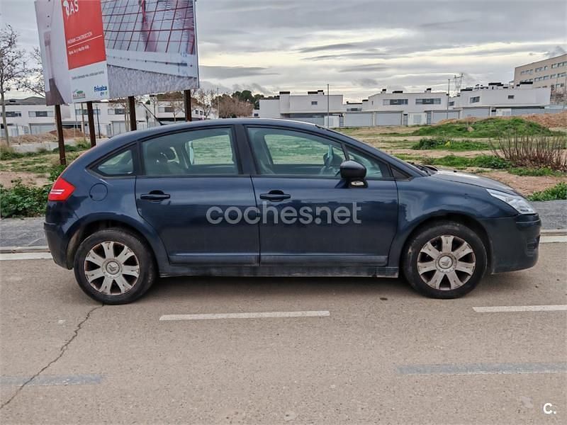 Usado Citroën C4 90 CV (66 kW) 2010 Azul Berlina