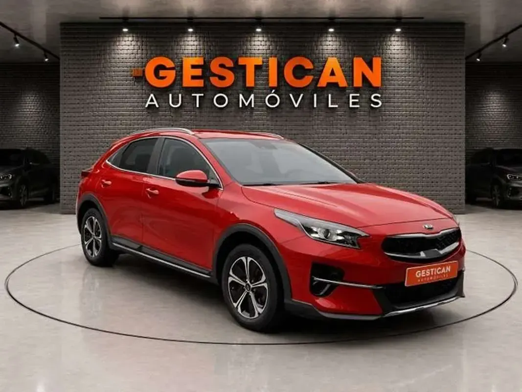 Usado Kia XCeed 141 CV (103 kW) 2022 Rojo SUV
