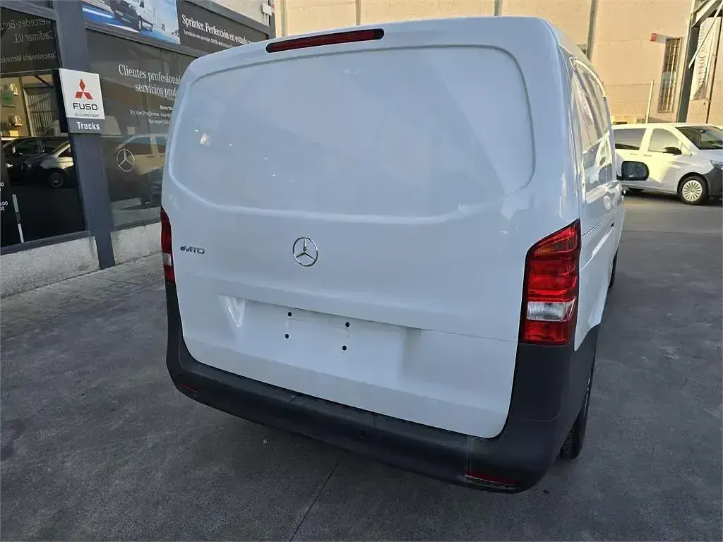Nuevo Mercedes e-Vito 85 kW (116 CV) 2025 Blanco Van