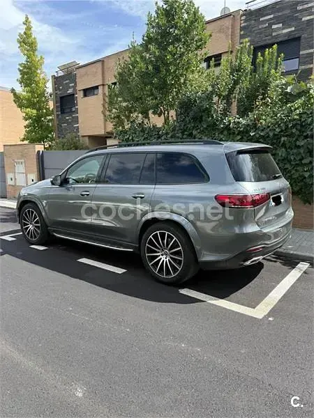 Usado Mercedes GLS580 489 CV (359 kW) 2021 Gris / plata SUV