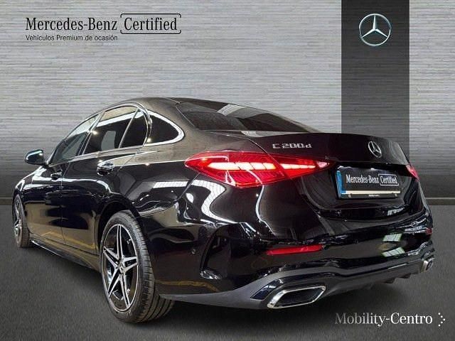 Usado Mercedes C200 AMG line 163 CV (119 kW) 2025 Negro obsidiana Berlina