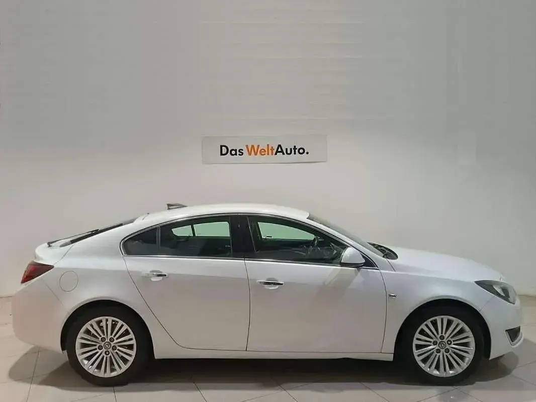 Usado Opel Insignia Excellence 136 CV (100 kW) 2016 Blanco Berlina
