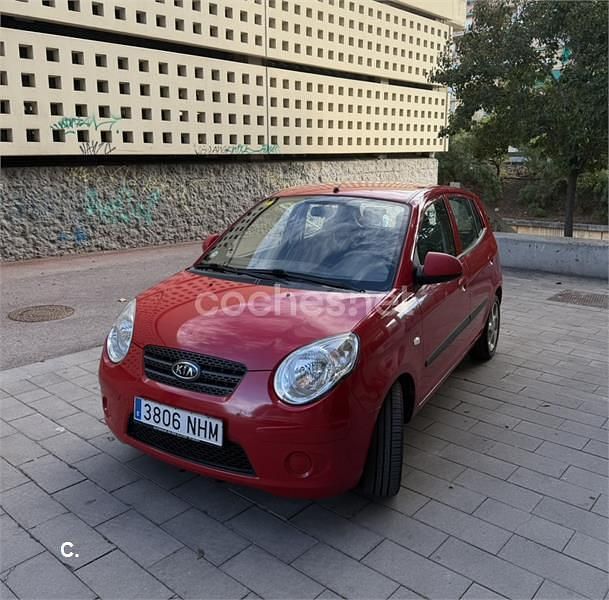 Rojo Usado 2008 Kia Picanto Utilitario | 4100 € (Precio justo) - Imagen 1/4