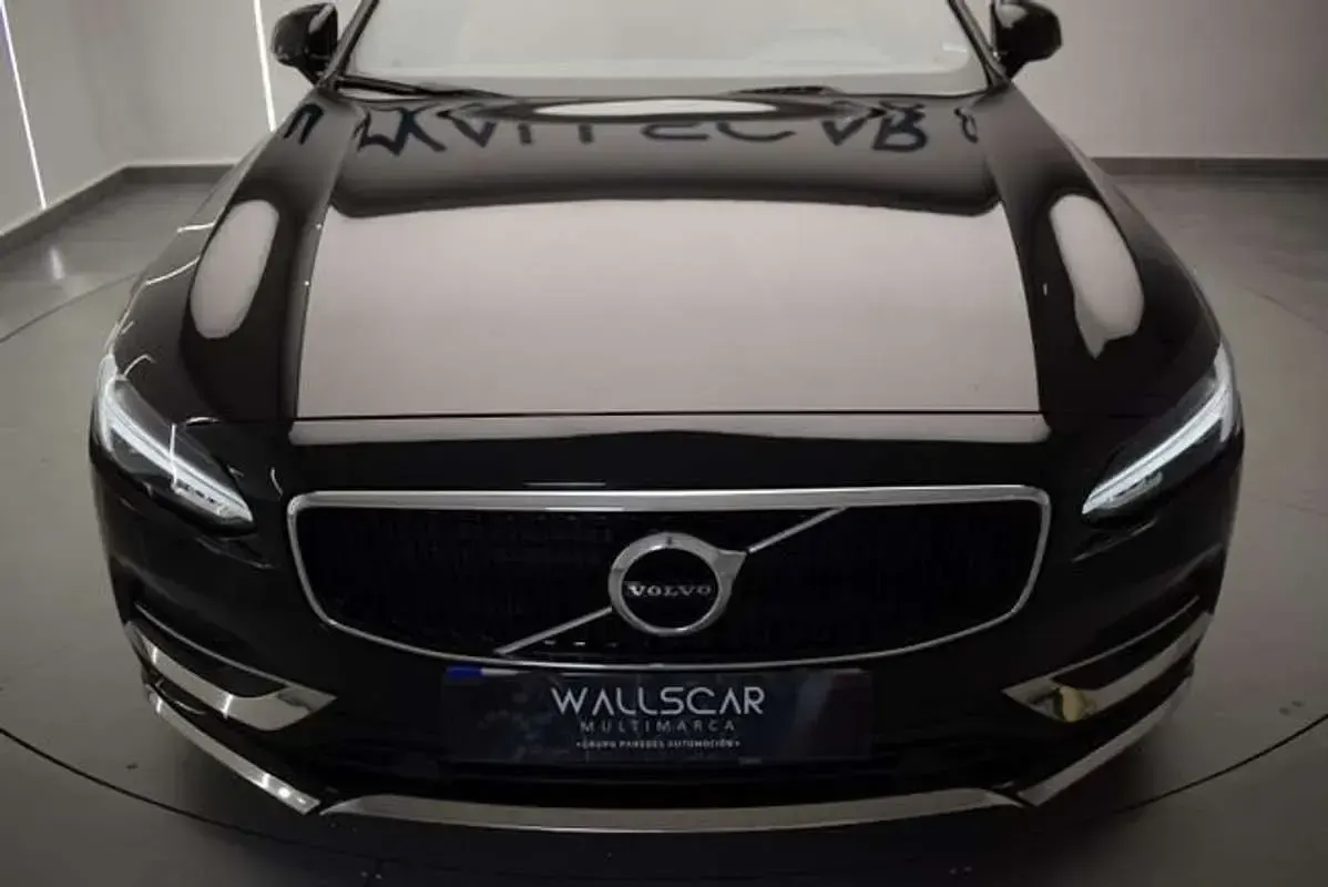 Usado Volvo V90 Momentum 150 CV (110 kW) 2017 Negro Familiar