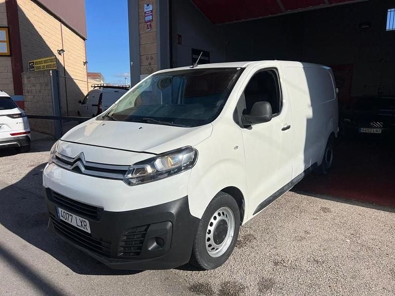 Begagnad Citroën Jumpy 102 HK (75 kW) 2022 Vit Minibuss