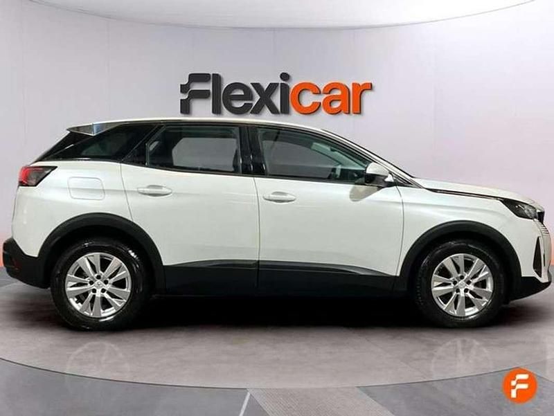 Usado Peugeot 3008 Active 131 CV (96 kW) 2021 Blanco SUV