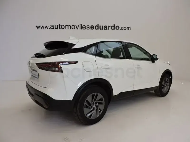 Usado Nissan Qashqai Acenta 140 CV (102 kW) 2021 Blanco SUV