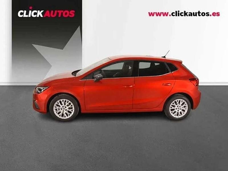 Usado Seat Ibiza XCELLENCE 116 CV (85 kW) 2025 Rojo Utilitario