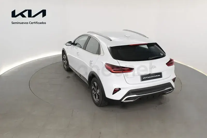 Usado Kia XCeed 140 CV (102 kW) 2025 Blanco SUV