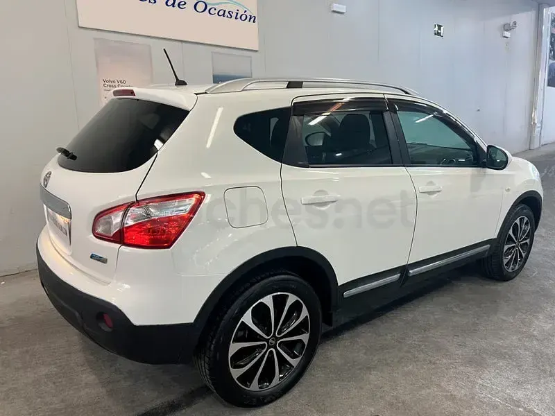Usado Nissan Qashqai Tekna 130 CV (95 kW) 2012 Blanco SUV