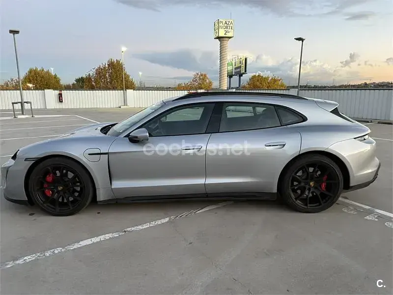 Usado Porsche Taycan GTS Sport Turismo Sport Turismo 319 kW (435 CV) 2022 Eléctrico Familiar