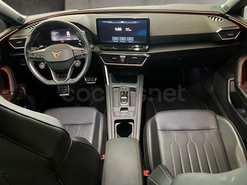 Usado Cupra Leon VZ 310 CV (228 kW) 2023 Gris / plata Familiar