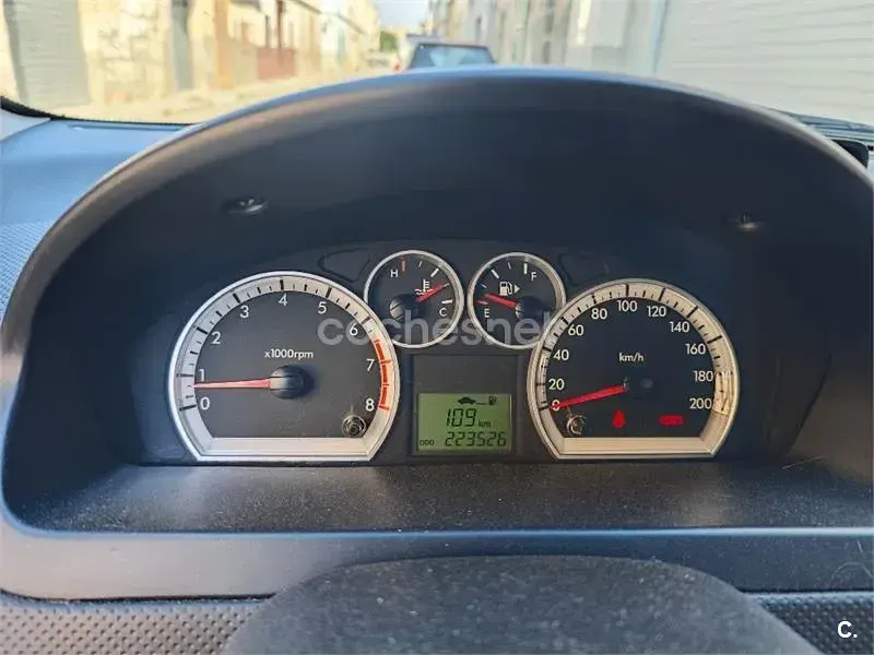 Usado Chevrolet Aveo LT 101 CV (74 kW) 2011 Rojo Berlina