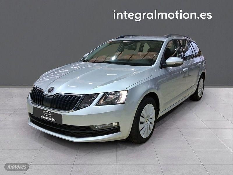 Gris Usado 2019 Skoda Octavia Ambition Familiar | 14.900 € (Precio justo) - Imagen 1/4
