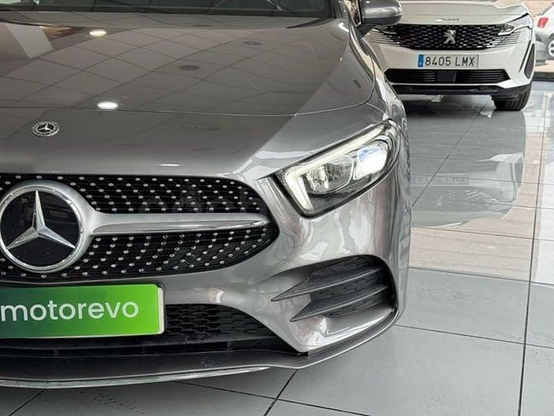 Usado Mercedes A180 116 CV (85 kW) 2020 Gris / plata Berlina