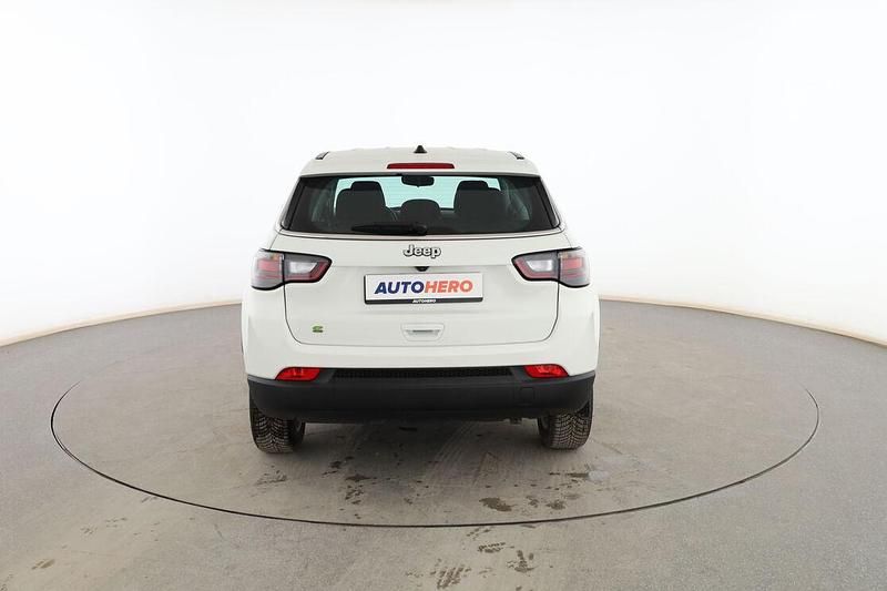 Usado Jeep Compass Night Eagle 131 CV (96 kW) 2023 Blanco SUV