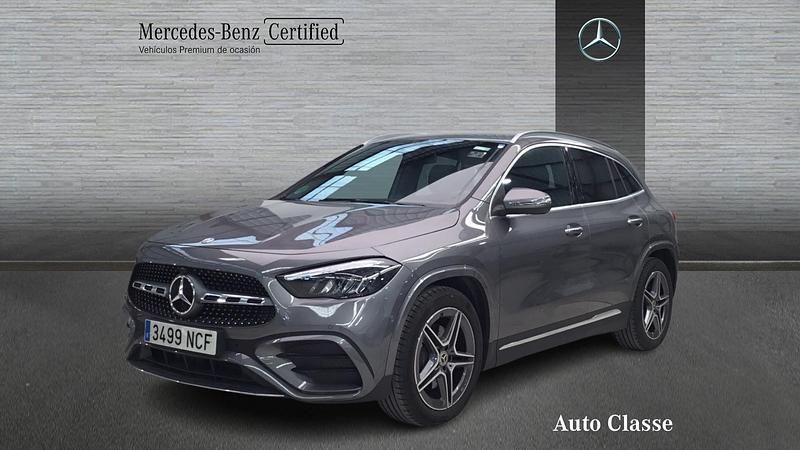 Usado Mercedes GLA200 AMG line 150 CV (110 kW) 2025 Gris SUV
