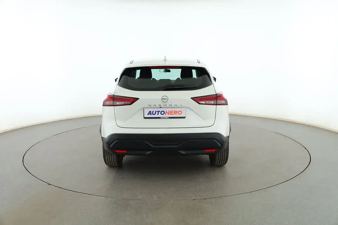 Usado Nissan Qashqai Acenta 140 CV (102 kW) 2022 Blanco SUV