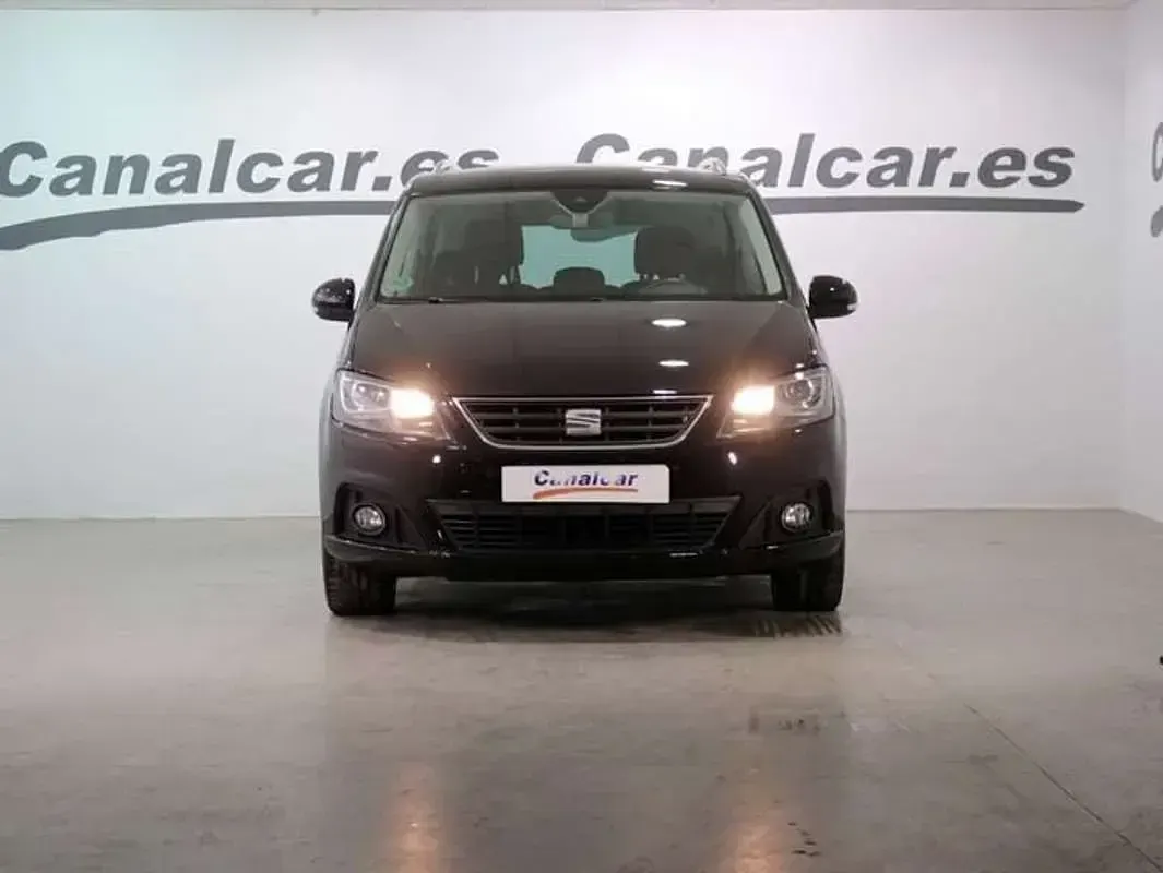 Usado Seat Alhambra 184 CV (135 kW) 2015 Negro Monovolumen