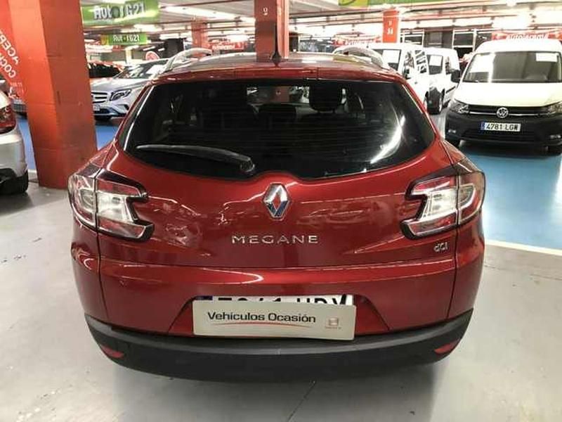 Usado Renault Mégane III Dynamique 110 CV (80 kW) 2013 Familiar