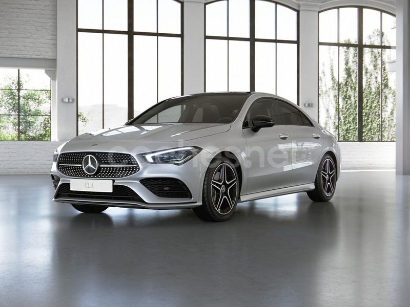 Digital white metallic paint Usado 2021 Mercedes CLA220 AMG line Berlina | 34.900 € (Precio justo) - Imagen 1/4