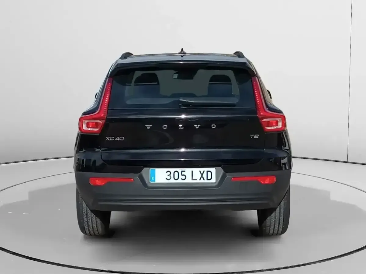 Usado Volvo XC40 129 CV (94 kW) 2022 Negro SUV
