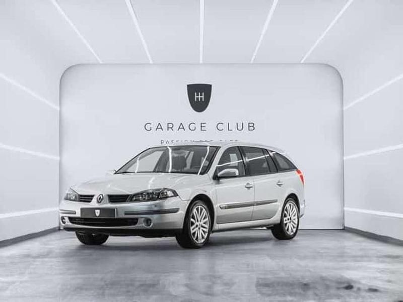 Usado Renault Laguna II Dynamique 135 CV (99 kW) 2005 Blanco Berlina