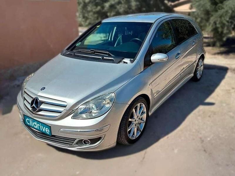 Usado Mercedes B200 140 CV (102 kW) 2006 Gris Monovolumen