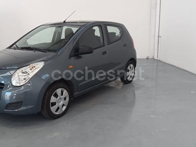 Usado Suzuki Alto 68 CV (50 kW) 2009 Gris / plata Utilitario
