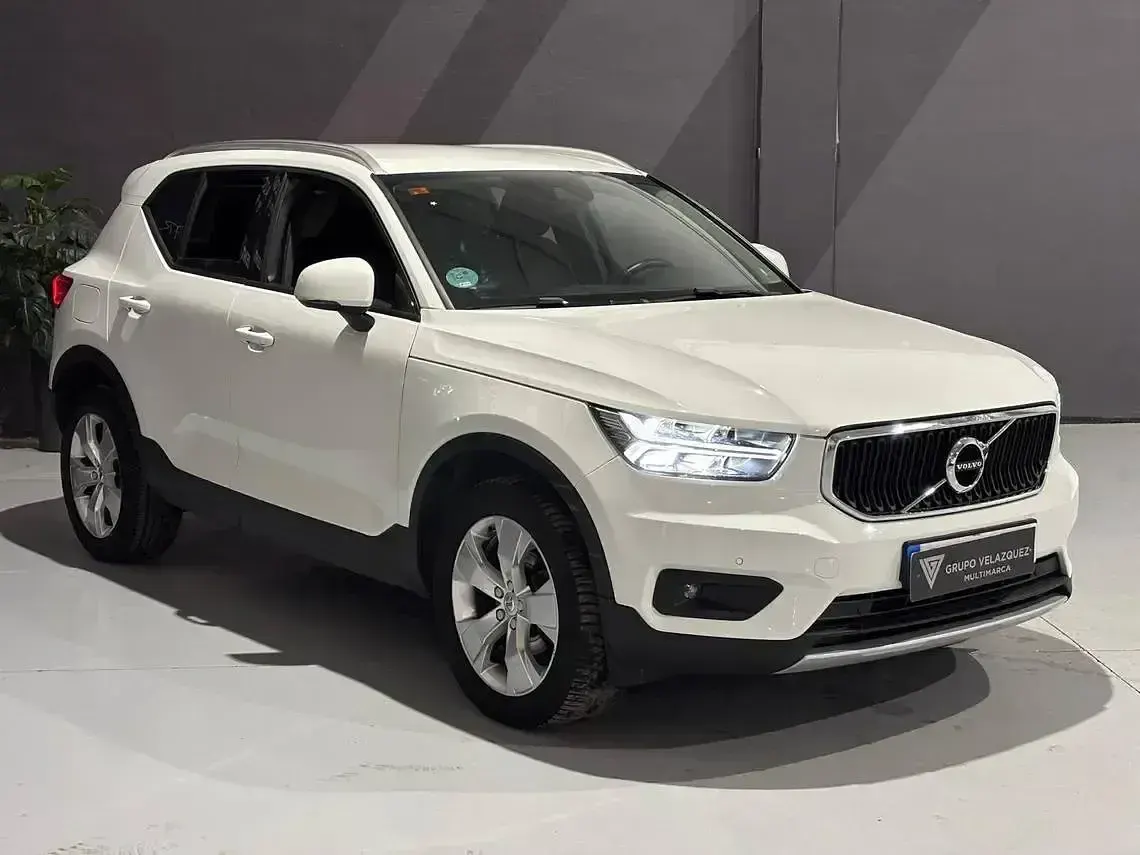 Usado Volvo XC40 Momentum 129 CV (94 kW) 2021 Blanco SUV