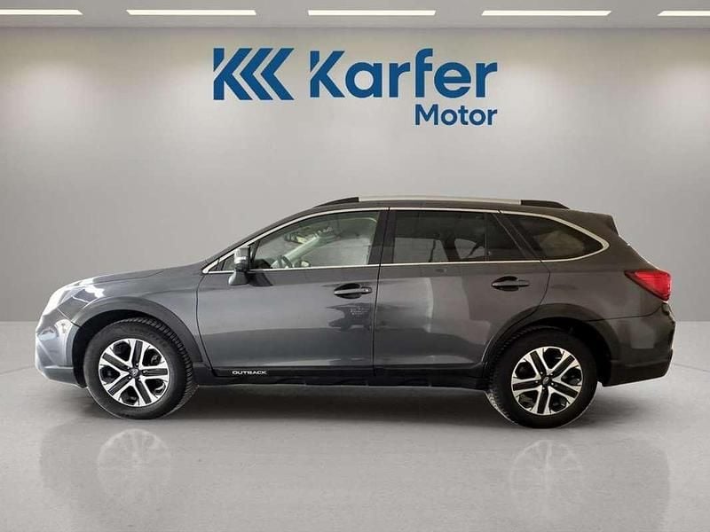 Usado Subaru Outback Sport 174 CV (127 kW) 2021 Gris Familiar