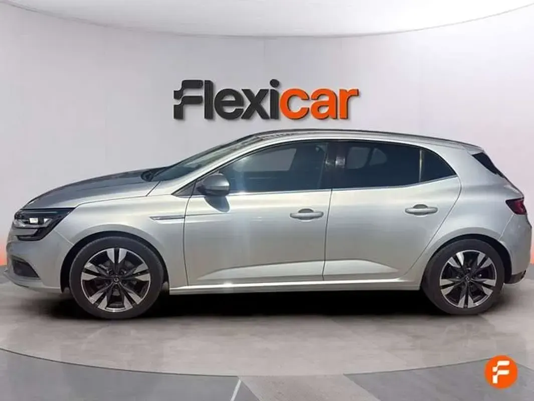 Usado Renault Mégane IV Zen 116 CV (85 kW) 2019 Gris Utilitario