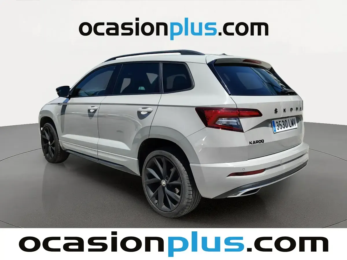 Usado Skoda Karoq SportLine 150 CV (110 kW) 2021 Gris SUV