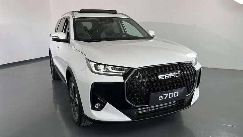 Usado Ebro s700 Luxury 147 CV (108 kW) 2025 Blanco SUV