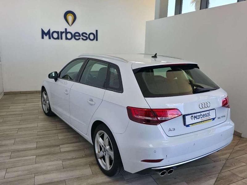 Usado Audi A3 Sportback Advanced 150 CV (110 kW) 2020 Blanco Utilitario