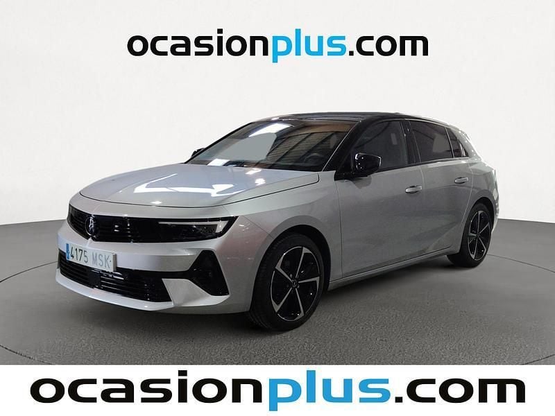 Gris plata Usado 2024 Opel Astra Utilitario | 19.791 € (Precio justo) - Imagen 1/4