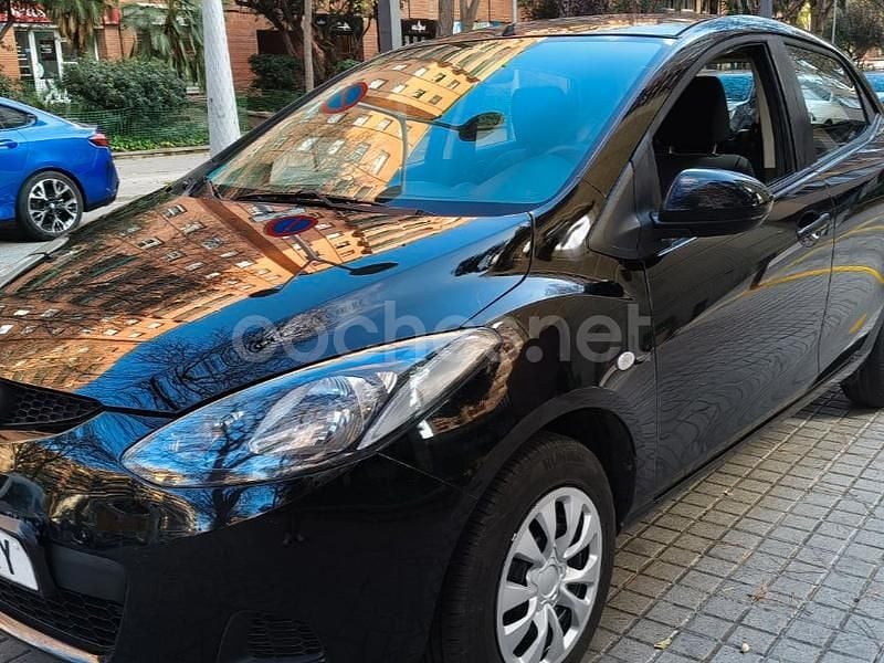 Negro Usado 2008 Mazda 2 Active Berlina | 4890 € (Precio justo) - Imagen 1/4