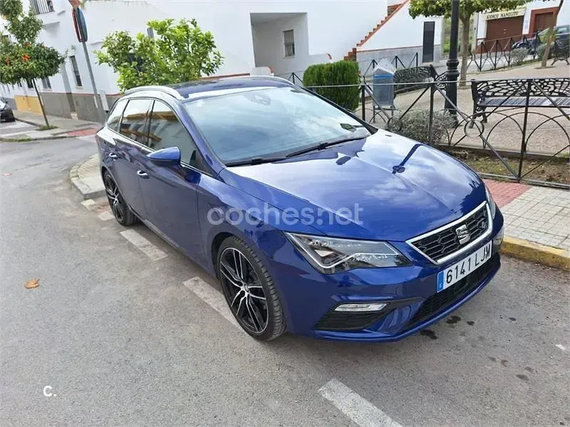 Usado Seat Leon ST FR 150 CV (110 kW) 2020 Azul Familiar