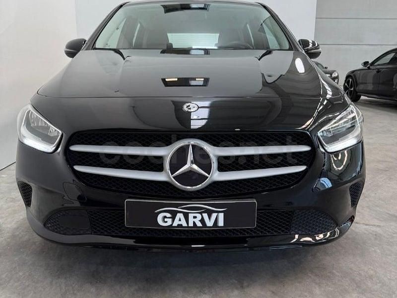 Usado Mercedes B200 150 CV (110 kW) 2020 Negro Monovolumen