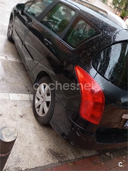 Usado Peugeot 308 SW Sport 110 CV (80 kW) 2008 Negro Familiar