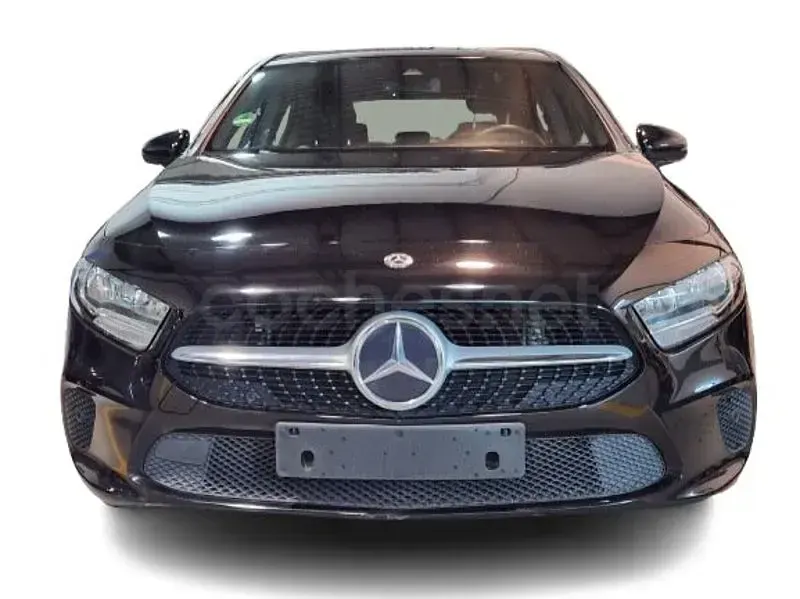 Usado Mercedes A180 116 CV (85 kW) 2020 Negro Berlina