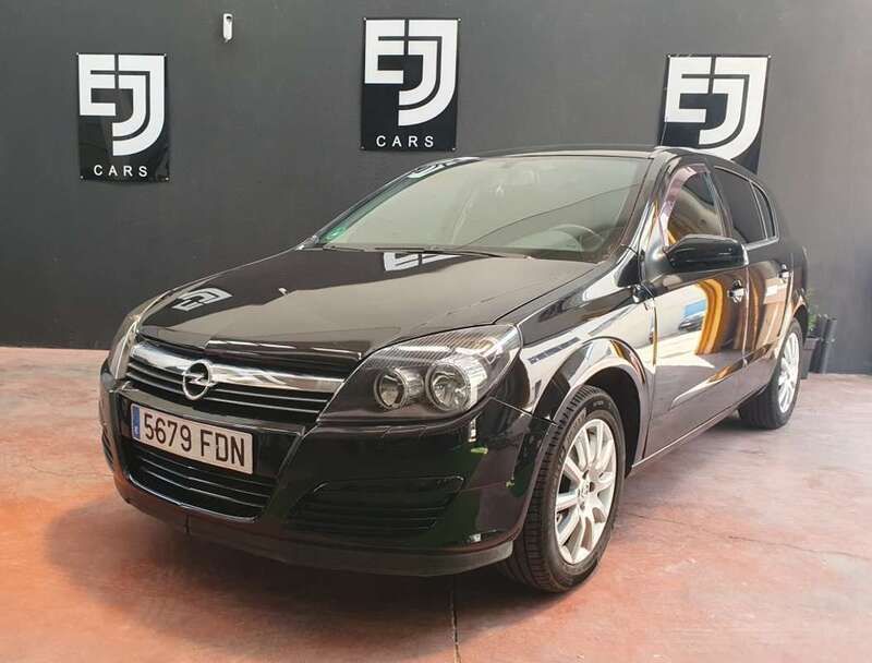 Negro Usado 2006 Opel Astra Enjoy Utilitario | 4290 € (Un poco caro) - Imagen 1/4