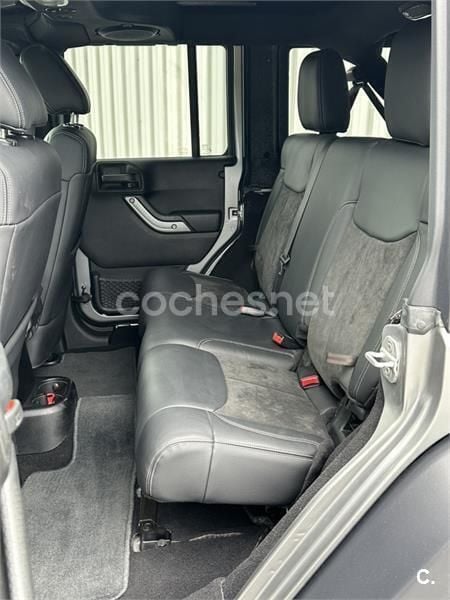 Gris / plata Usado 2016 Jeep Wrangler Unlimited Rubicon SUV | 45.000 € (Un poco caro) - Imagen 1/2