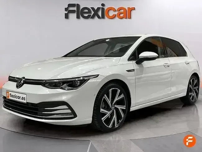 Occasion VW Golf VIII Life 150 ch (110 kW) 2023 Blanc Berline