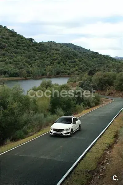 Usado Mercedes CLA45 AMG AMG 360 CV (264 kW) 2016 Blanco Coupe
