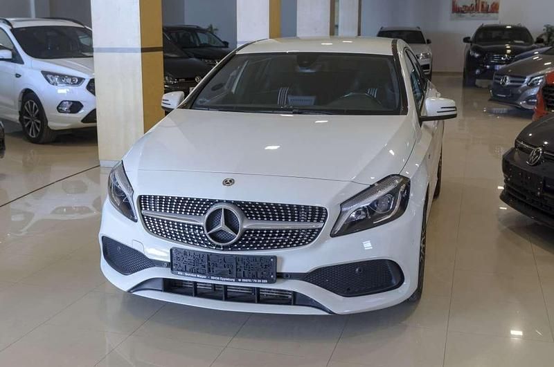 Blanco Usado 2018 Mercedes A200 Utilitario | 21.390 € (Precio justo) - Imagen 1/4