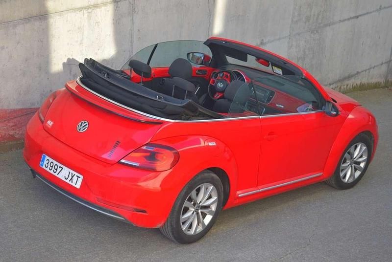 Usado VW Beetle 110 CV (80 kW) 2017 Rojo Utilitario