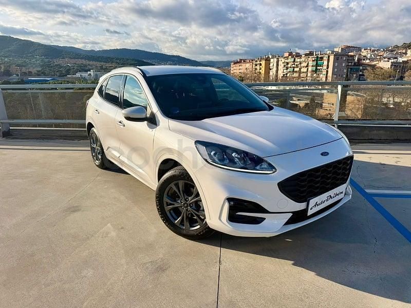 Usado Ford Kuga ST-Line 225 CV (165 kW) 2023 Blanco SUV