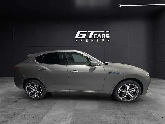 Usado Maserati Levante GT 330 CV (242 kW) 2022 Gris SUV